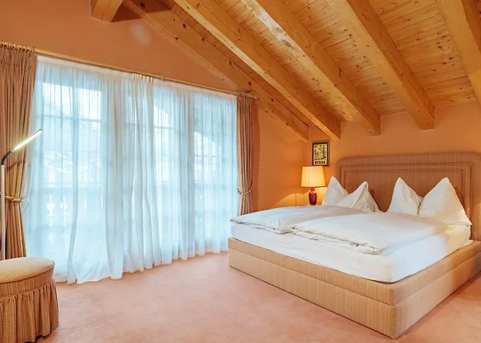 Kisseye By Premium *